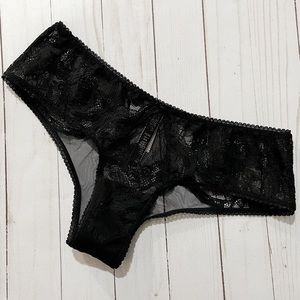 NWT Victoria’s Secret Very Sexy Cheeky Panty